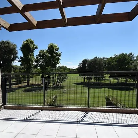 Golf Village - Piscina & Free Park Apartment Lido di Jesolo